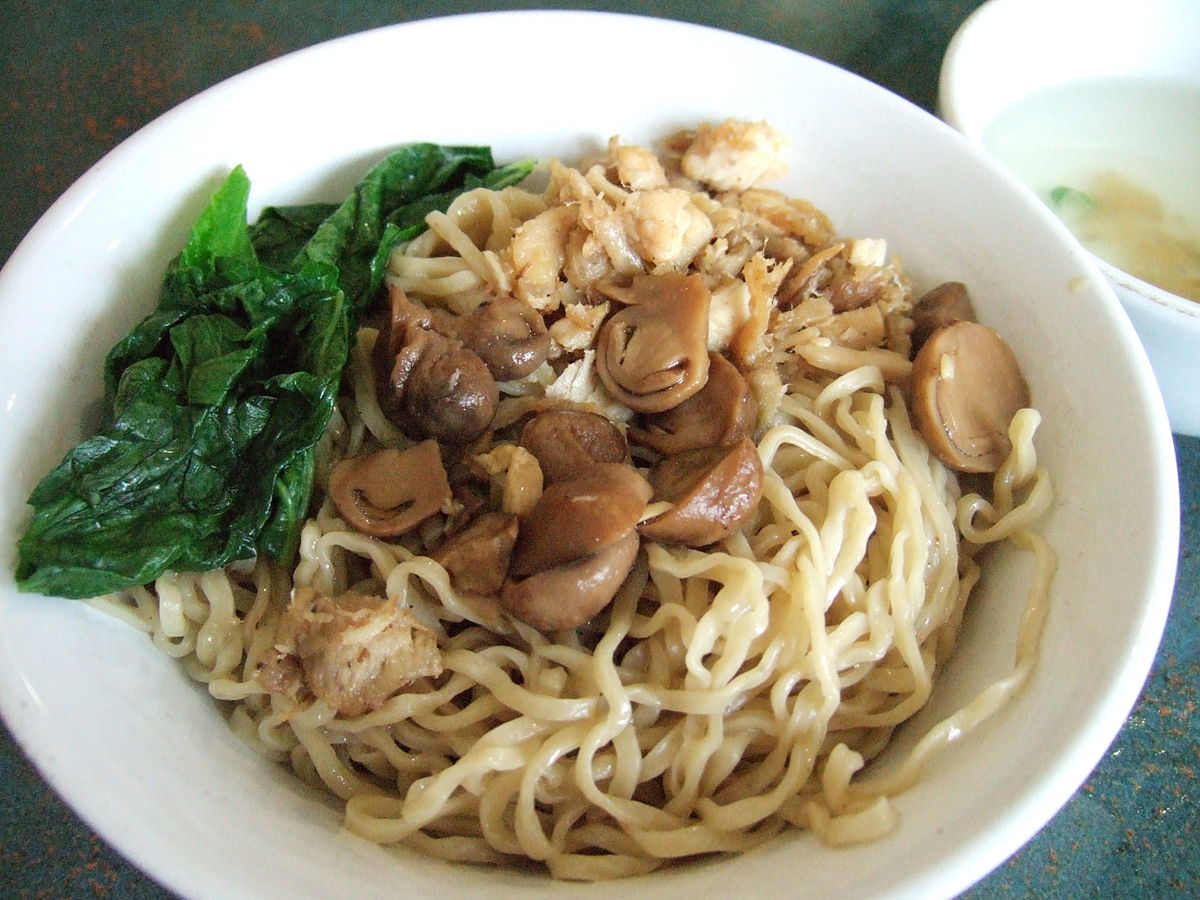 Bahan dan Cara Membuat Mie Ayam Jamur Kembang